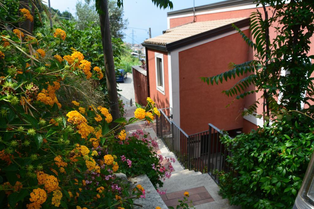 B&B La Casa Rossa Paola Eksteriør billede