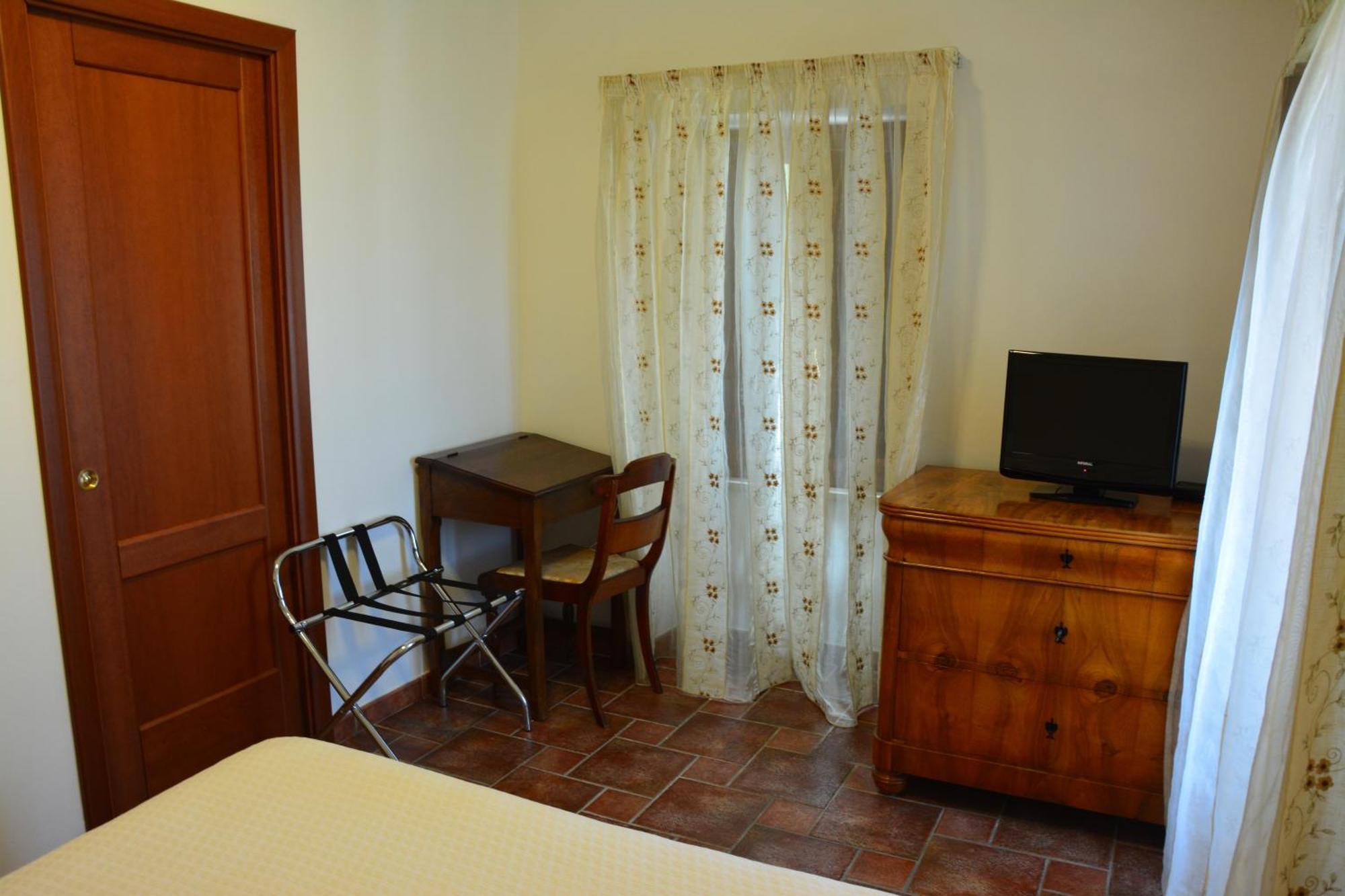 B&B La Casa Rossa Paola Eksteriør billede
