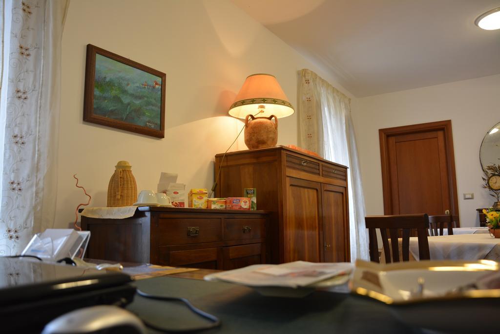 B&B La Casa Rossa Paola Eksteriør billede